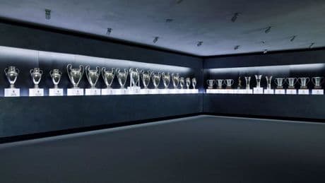 Real Madrid başarısız da olsa sezonu 24.3 milyon euro kârla kapattı
