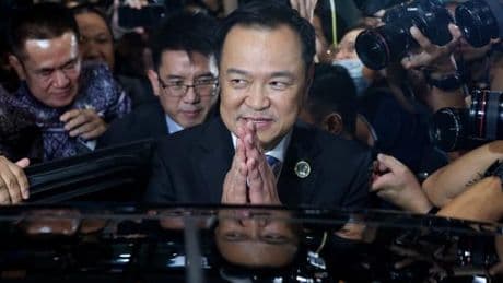 Thaïlande : le magnat de l’immobilier conservateur Anutin Charnvirakul élu premier ministre par le Parlement