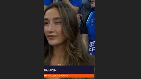Er ist sprachlos - Volleyballerin verzaubert Kommentator