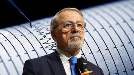 SON DAKİKA! Sivas'ta 3.9 büyüklüğünde deprem! Prof. Dr. Naci Görür'den kritik uyarı: 7'ler mertebesinde deprem üretebilir