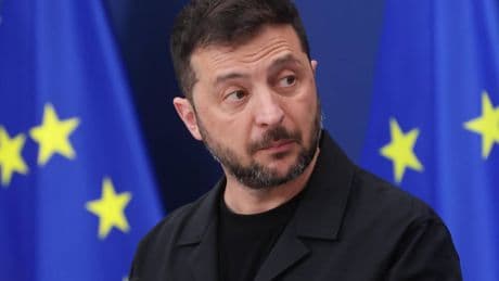 Il ritorno di Zelensky nella tana di Donald. "Cedere territori per noi impossibile"