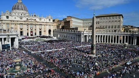 Soutien du pape, rencontres entre dirigeants... Comment le Vatican se retrouve au coeur des discussions sur l'Ukraine