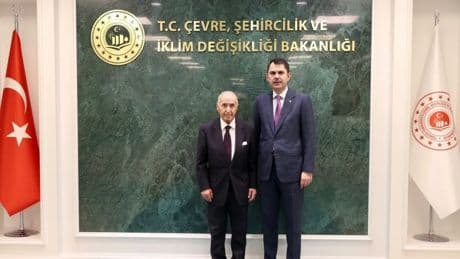 Bakan Kurum, eski TBMM Başkanlarından Hikmet Çetin ile görüştü
