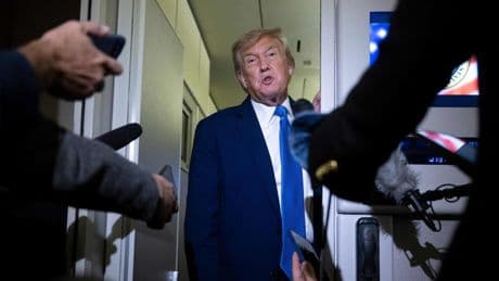 Trump valuta l’intervento. Teheran resiste: «Risponderemo anche agli Usa»