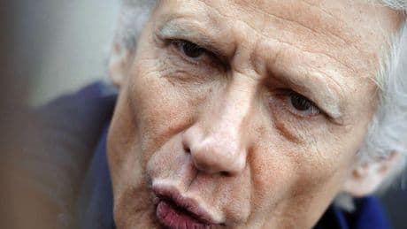 De Villepin, el azote de la guerra de Irak que ahora seduce en Francia por sus críticas a Trump