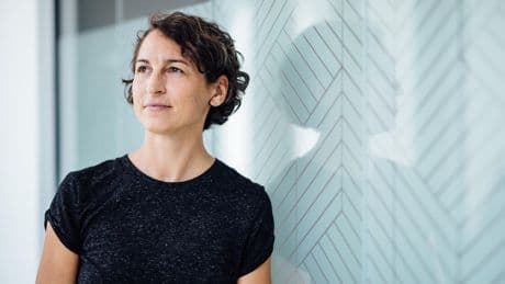 Madame Moneypenny: "Dass Kinder Geld kosten, lässt sich nicht leugnen": So regeln Paare ihre Finanzen fair