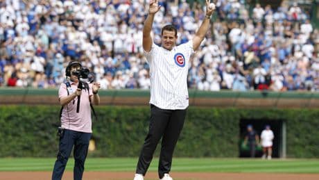 Anthony Rizzo botches chance to catch Cubs rookie’s first career homer as he celebrates retirement