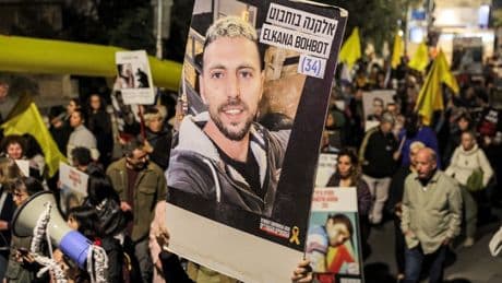 Conflit au Proche-Orient : le Hamas publie une nouvelle vidéo d’un otage en vie