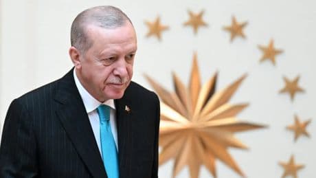 Başkan Recep Tayyip Erdoğan: 100 yıllık partiyi bir hırsızlık çetesinin fedaisi haline getirdiler!