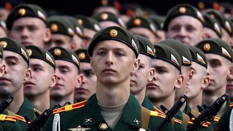 Putin acumula miles de tropas en la frontera con Polonia para un "ejercicio militar" que incluye "armas nucleares"
