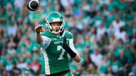 Harris throws for two TDs as Roughriders hold off Fajardo, Elks 21-18