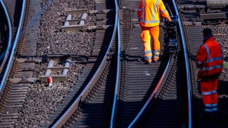 Digitalisierung: Deutsche Bahn bereitet Entlassungen vor