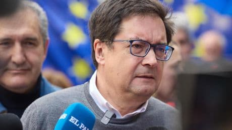 Óscar López describe la difusión de wasaps de Sánchez a Ábalos contra los barones como "bulos y fango de la ultraderecha”