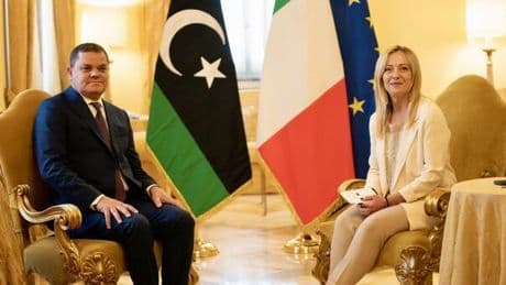 «Favorire i rimpatri e frenare gli sbarchi». Il pressing di Meloni sulla Libia