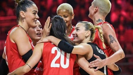 Filenin Sultanları yarı finalde!