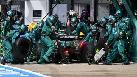 "Qué loco. Nunca acertáis conmigo". Así fueron noqueados Alonso y Sainz en Silverstone