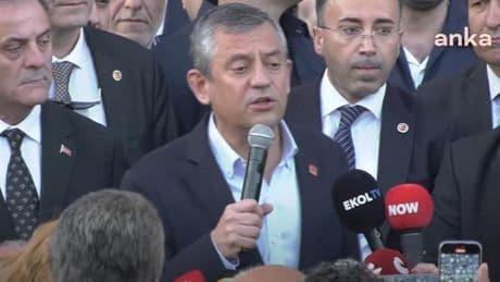 Son Dakika... CHP Genel Başkanı Özgür Özel İstanbul'da konuştu: Çarşamba günü için adres verdi!