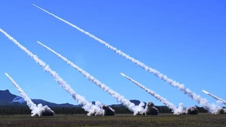 Prove di guerra contro la Cina: 40.000 soldati in azione tra Australia e Pacifico