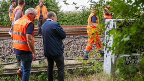 Sabotage bei der Bahn: Polizei ermittelt nach drei Kabelbrand-Anschlägen