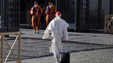 La Iglesia católica entra en un cónclave muy incierto con demasiados candidatos