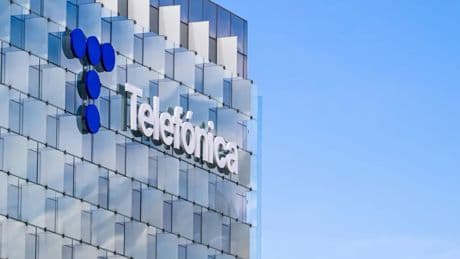 Telefónica también se marcha de Ecuador: está completando una huida histórica de América Latina