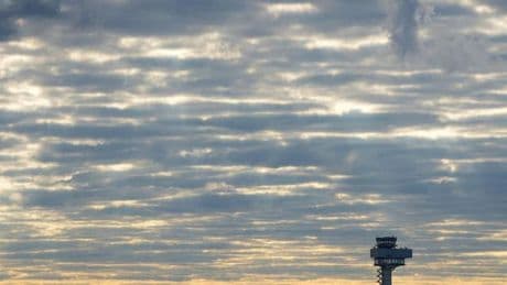 Vorfall am BER: Mann klettert über Zaun von Hauptstadtflughafen