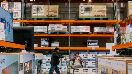Trump’s Trade Policies Prompt Companies to Raise Prices, Cut Staff