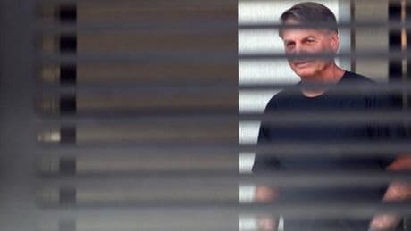 Jair Bolsonaro placé sous surveillance policière renforcée au Brésil pour risque de fuite avant son procès