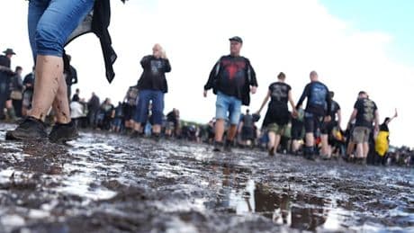 Matsch, durchweichte Wege und ein Fehlalarm – also alles wie immer beim Wacken-Festival