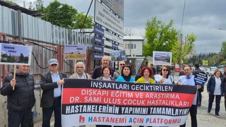 HAP: İnşaatı geciktirilen hastanelerin yapımını tamamlayın