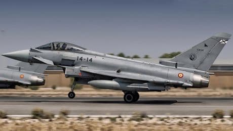 Cazas Eurofighter, helicópteros Tigre, misiles Nasams y tanques Leopard: el despliegue español en el Flanco Este de la OTAN