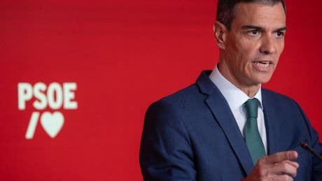 Sánchez trata de tapar su responsabilidad en la corrupción con nuevos ataques al PP y a "lobbies oscuros"