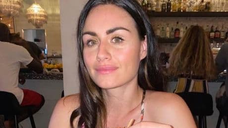 Mum's devastating cancer diagnosis after rare symptom initially missed by doctors
