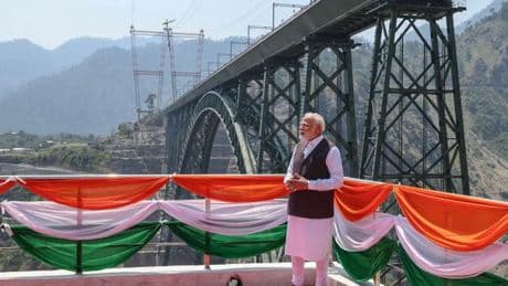 Narendra Modi inaugure la première ligne ferroviaire vers la région agitée du Cachemire