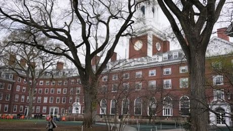 Una jueza da la razón a la Universidad de Harvard y ve ilegal la congelación de fondos de Donald Trump