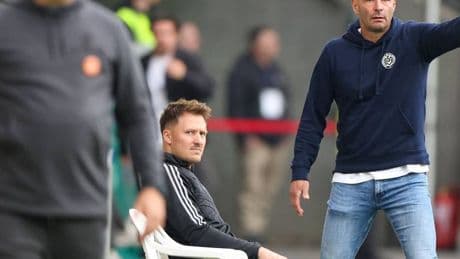 „Das ist bodenlos“: Medizinischer Notfall im Finale – MSV-Coach kritisiert Essen-Fans