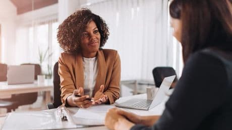 Les intentions d'embauche de cadres se maintiennent péniblement (et plus dans les PME que dans les grands groupes)