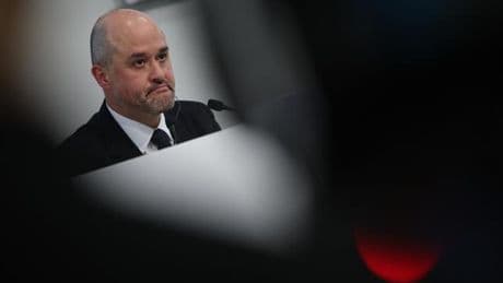 En pleine crise, Nissan peut-il rééditer le “come-back miraculeux” de 1999 ?