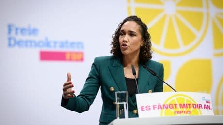 FDP beginnt nach Wahldebakel mit Arbeit an neuem Programm