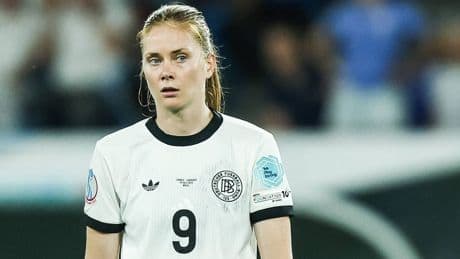 Frauen-EM: DFB-Star Sjoeke Nüsken im Halbfinale gegen Spanien gesperrt