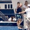 IN BEELD. Jeff Bezos en echtgenote Lauren Sánchez verwelkomen Leonardo DiCaprio op superjacht