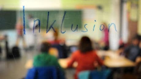 Inklusiv lernen: Umfrage unter Lehrern sieht viele Barrieren für Inklusion