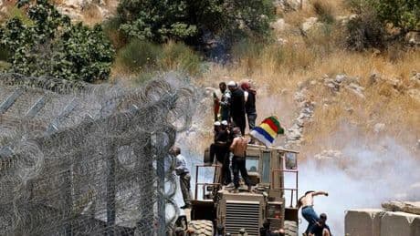 Siria, perché l'attacco di Israele? Le bombe su Damasco, chi sono i drusi, la difesa dei confini: cosa c'è dietro