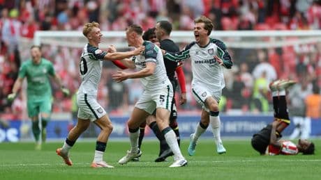 Sunderland, yeniden Premier Lig'de!