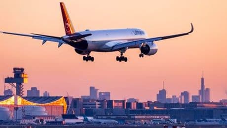 Lufthansa: Airline-Gruppe steigert Gewinn im zweiten Quartal um 27 Prozent