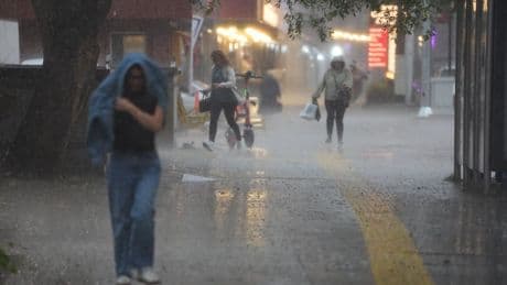 Meteoroloji uyardı: Gök gürültülü sağanak bekleniyor