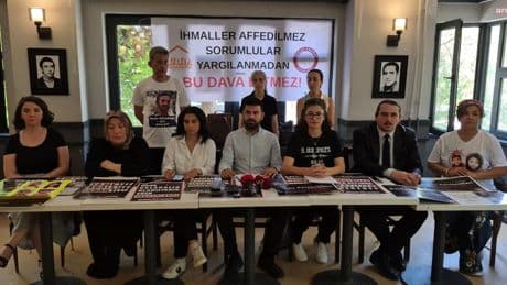 Adalet Peşinde Aileleri Platformu: Ailelerin adalet haykırışına karşı yargı üç maymunu oynuyor