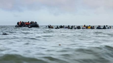 Traversée de la Manche: 184 migrants secourus dans le détroit du Pas-de-Calais