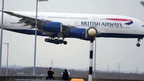 Flugverkehr über Großbritannien massiv gestört – Flugzeuge blieben am Boden