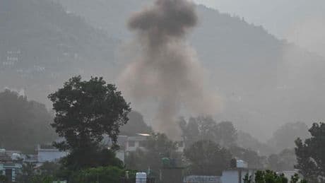 Inde-Pakistan : les images des attaques militaires nocturnes qui ont fait au moins 38 morts